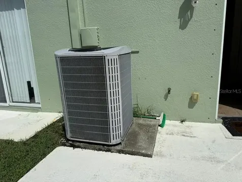 11537 Declaration Drive Tampa FL 33635