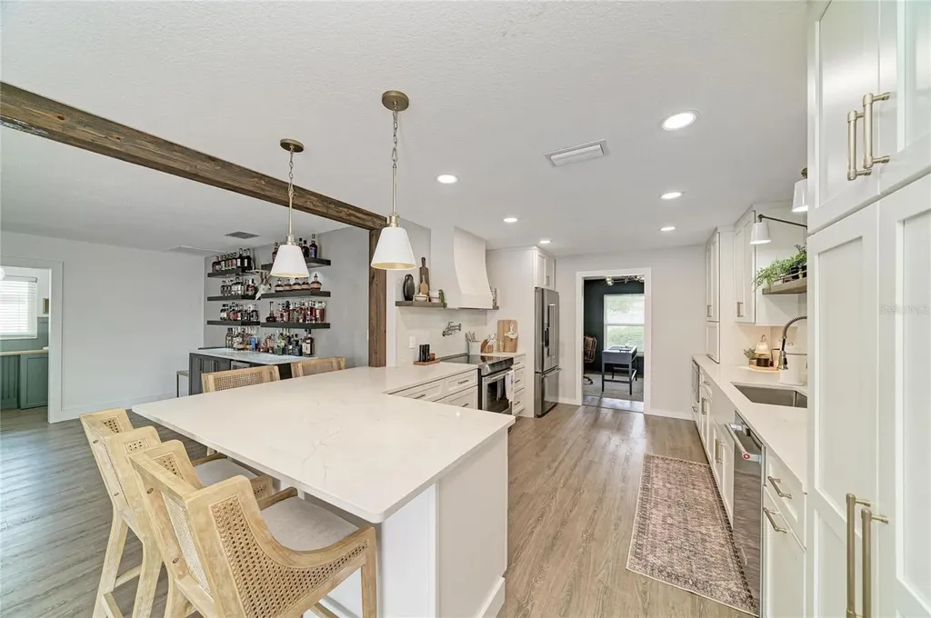 7611 18th Avenue NW Bradenton FL 34209