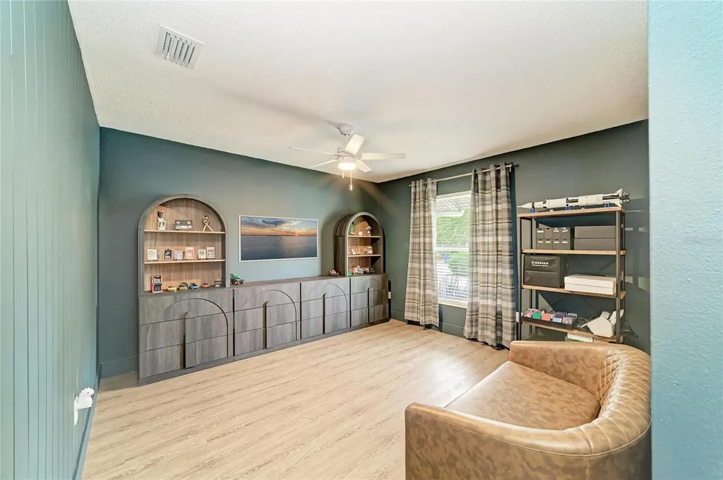 7611 18th Avenue NW Bradenton FL 34209