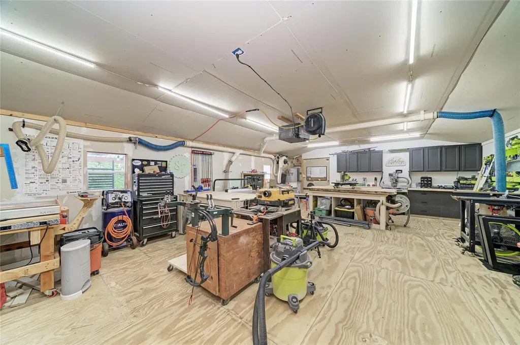 7611 18th Avenue NW Bradenton FL 34209