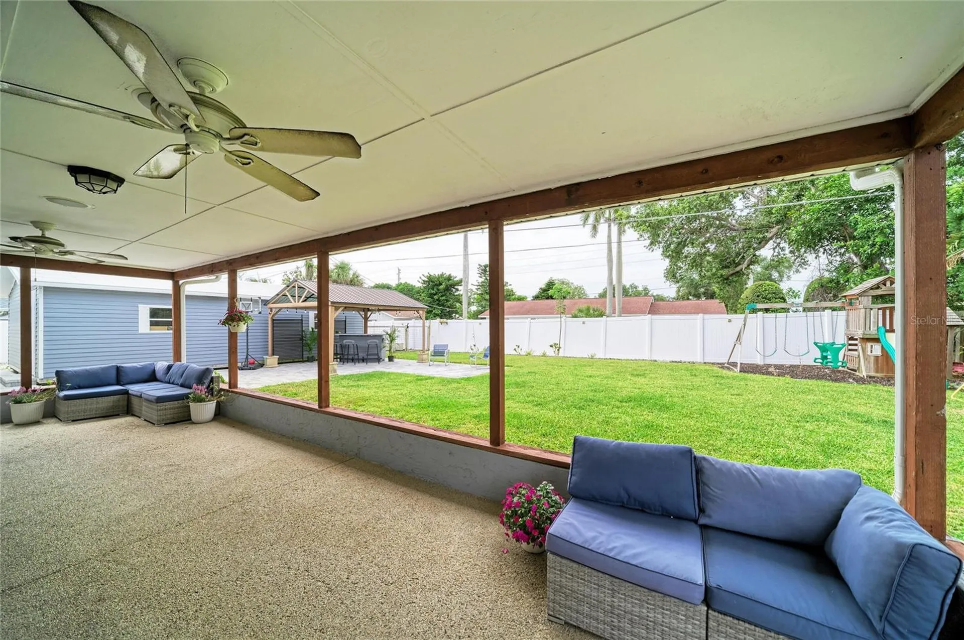 7611 18th Avenue NW Bradenton FL 34209