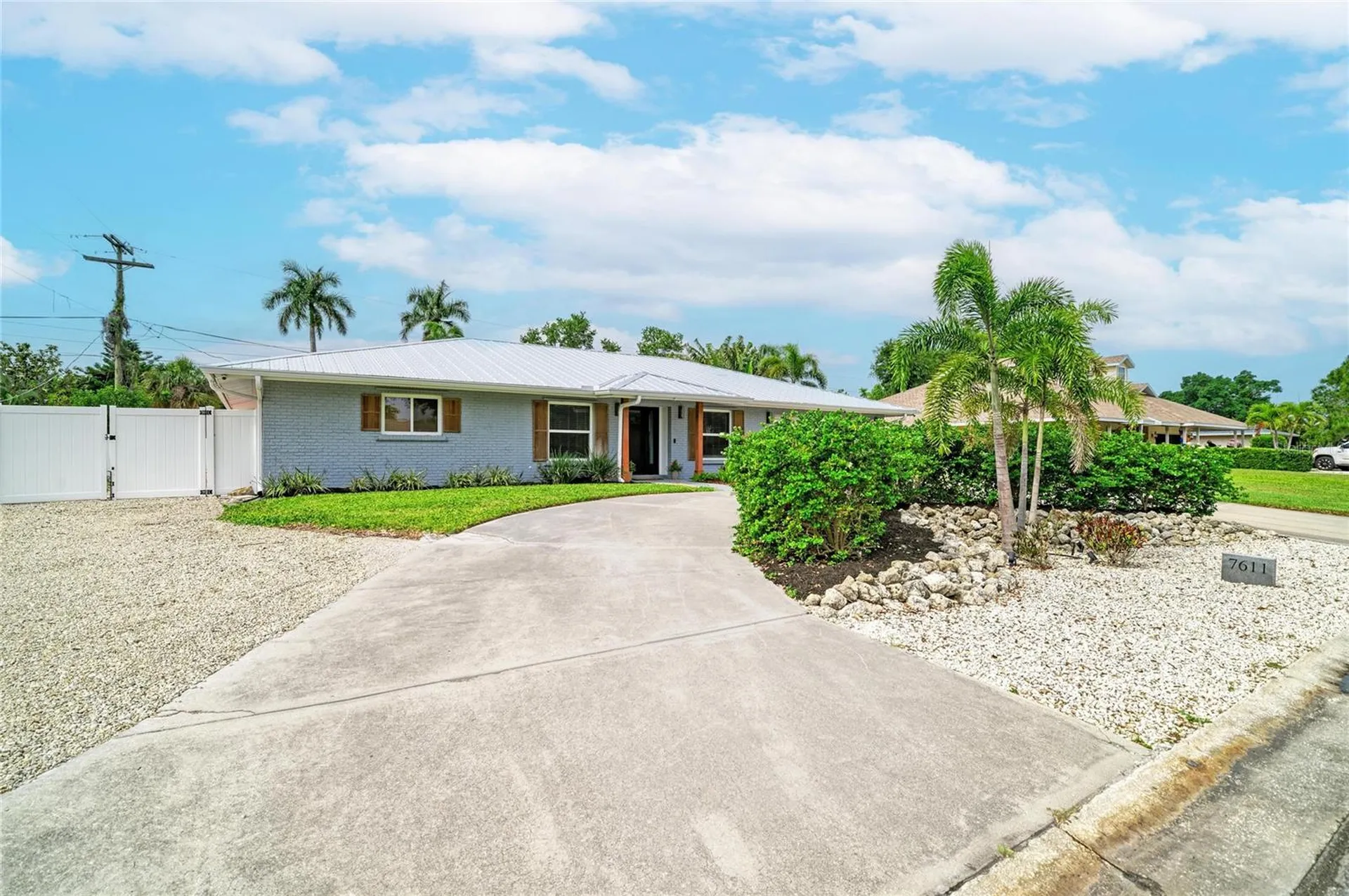 7611 18th Avenue NW Bradenton FL 34209