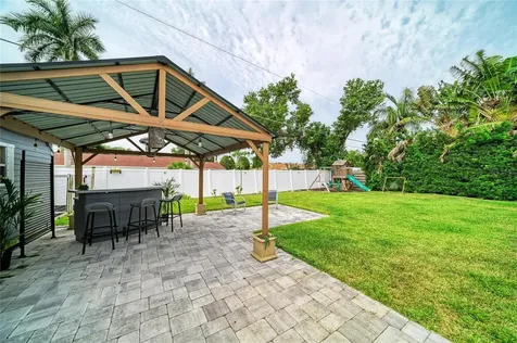 7611 18th Avenue NW Bradenton FL 34209