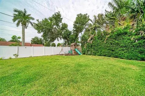 7611 18th Avenue NW Bradenton FL 34209