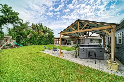 7611 18th Avenue NW Bradenton FL 34209