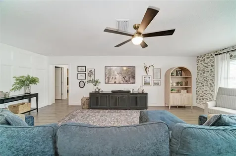 7611 18th Avenue NW Bradenton FL 34209