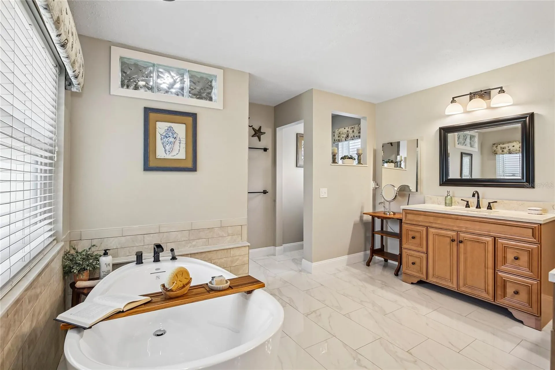 2754 Buckhorn Oaks Drive Valrico FL 33594