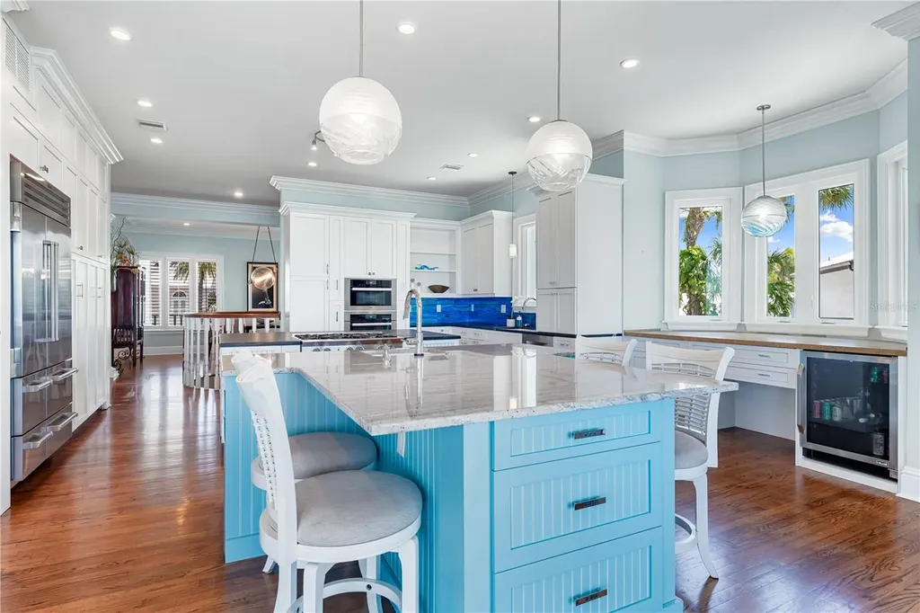 350 S Shore Drive Sarasota FL 34234