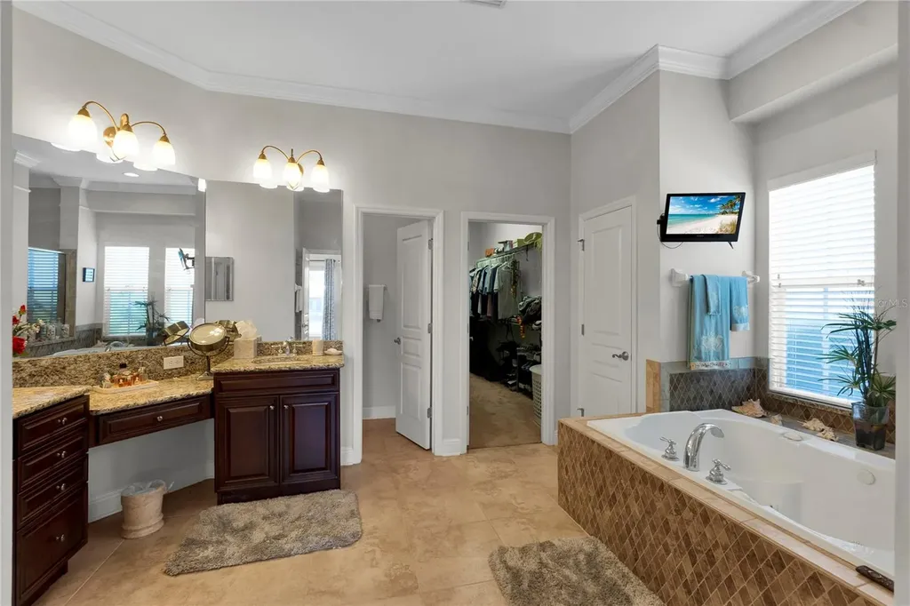 5727 Sea Trout Place Apollo Beach FL 33572