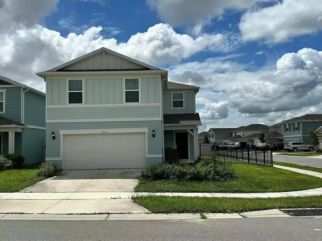 2102 Charming Avenue Davenport FL 33896