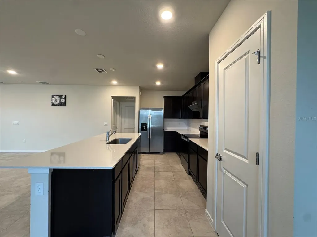 2102 Charming Avenue Davenport FL 33896