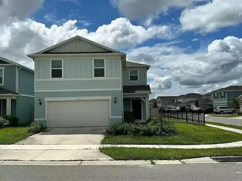 2102 Charming Avenue Davenport FL 33896