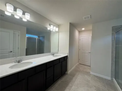 2102 Charming Avenue Davenport FL 33896