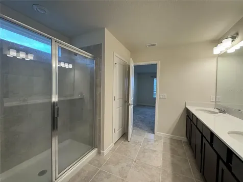2102 Charming Avenue Davenport FL 33896