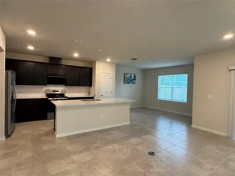 2102 Charming Avenue Davenport FL 33896