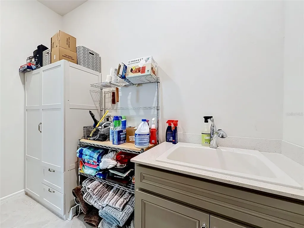 10324 Shive Island Court Orlando FL 32827