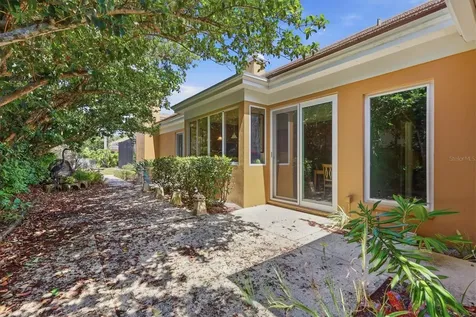 84 Cayman Isles Boulevard Englewood FL 34223