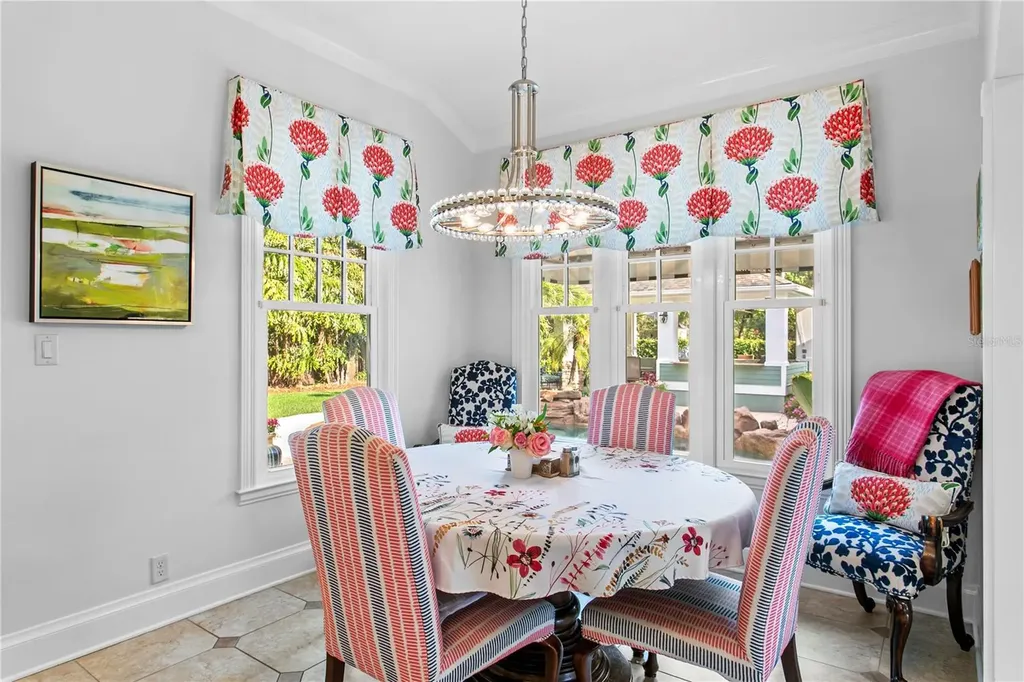 3126 W Oaklyn Avenue Tampa FL 33609