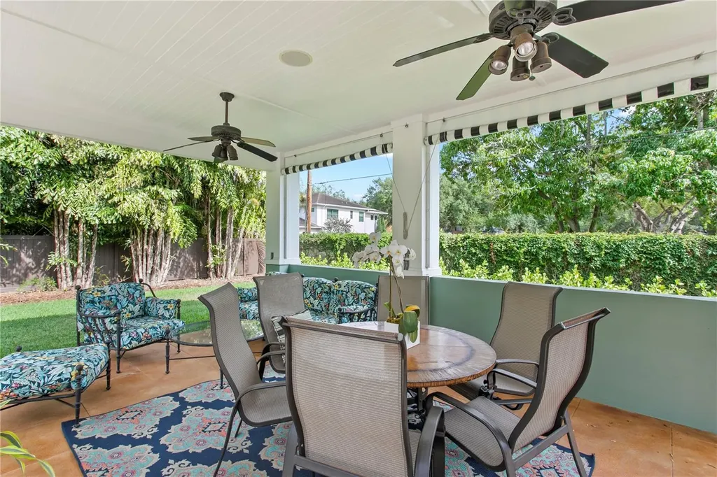 3126 W Oaklyn Avenue Tampa FL 33609