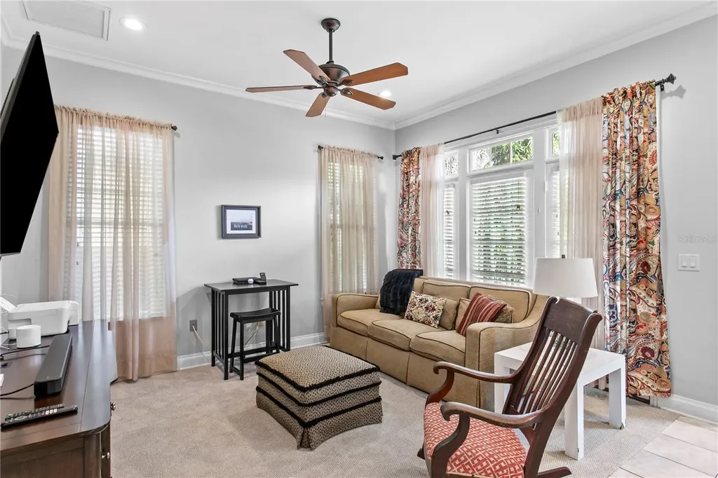 3126 W Oaklyn Avenue Tampa FL 33609
