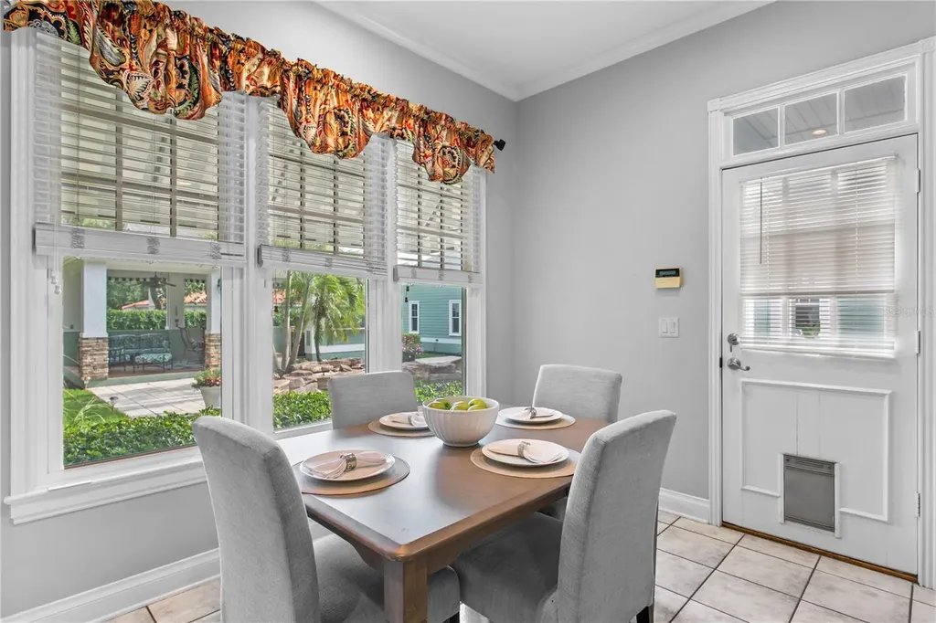 3126 W Oaklyn Avenue Tampa FL 33609