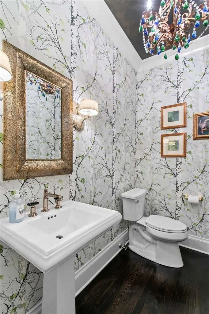 3126 W Oaklyn Avenue Tampa FL 33609