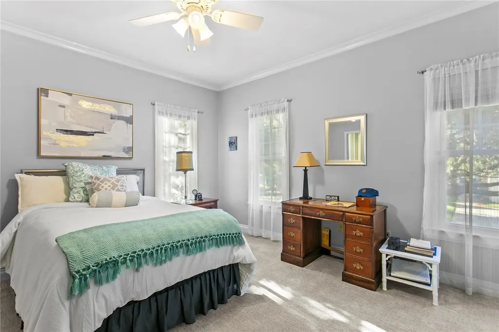 3126 W Oaklyn Avenue Tampa FL 33609