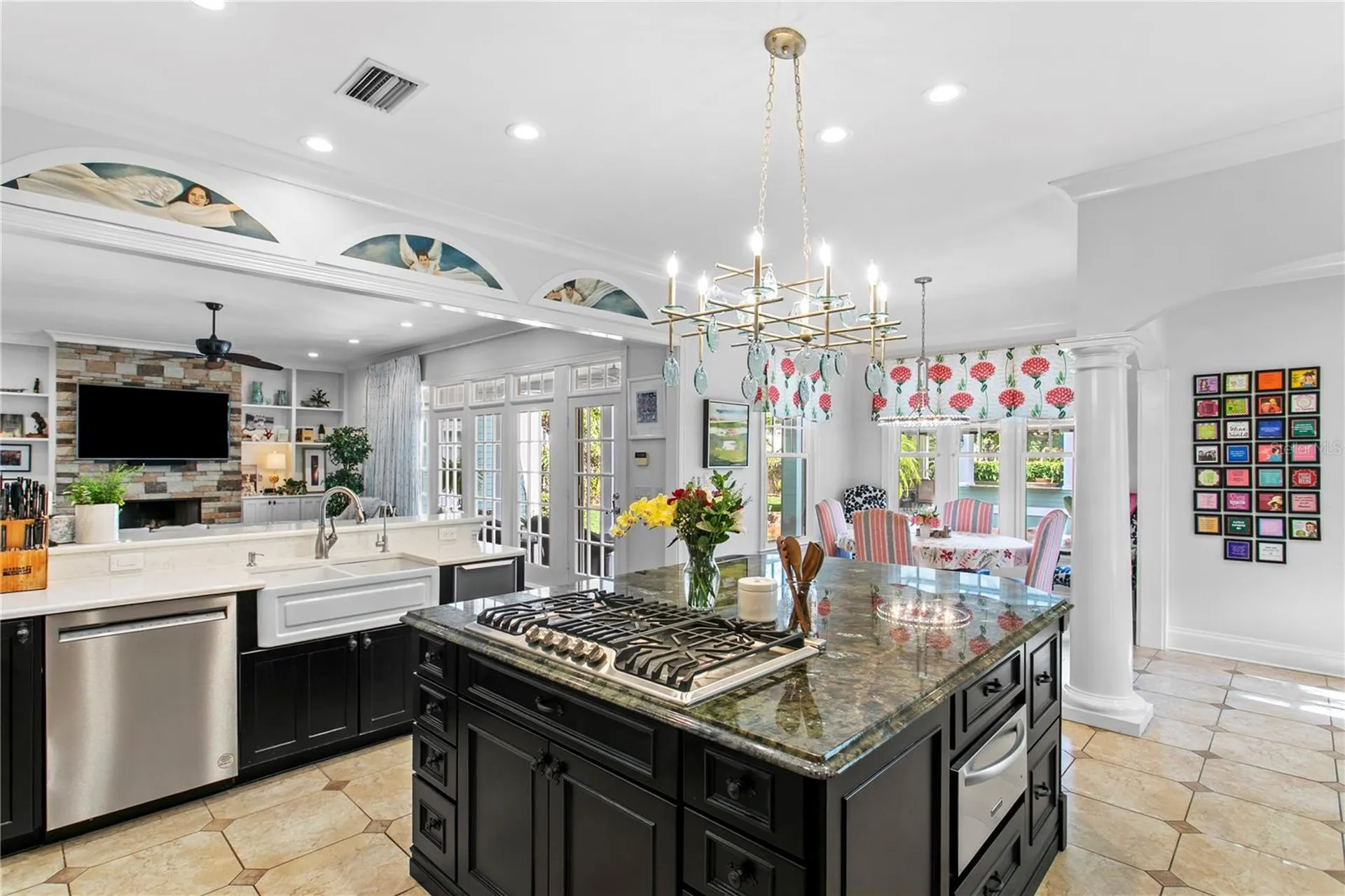 3126 W Oaklyn Avenue Tampa FL 33609