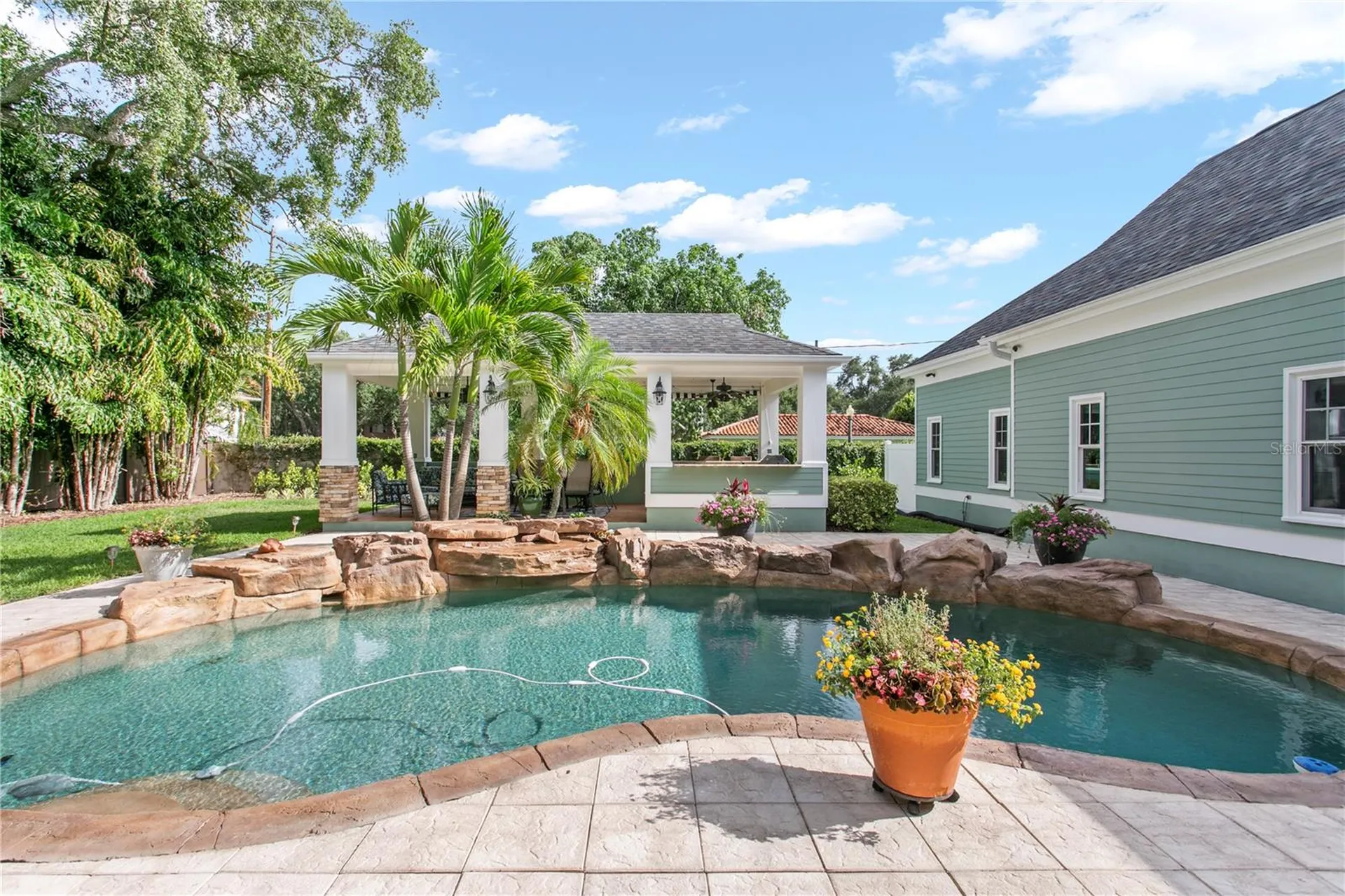 3126 W Oaklyn Avenue Tampa FL 33609