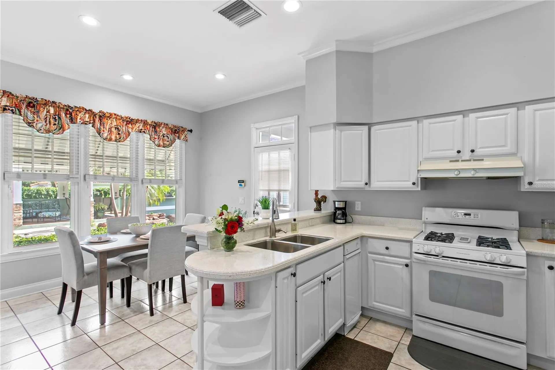 3126 W Oaklyn Avenue Tampa FL 33609