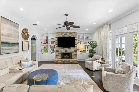 3126 W Oaklyn Avenue Tampa FL 33609