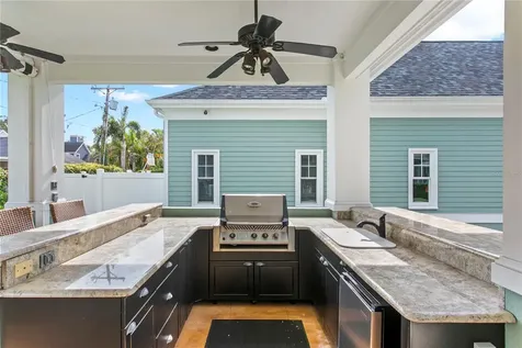 3126 W Oaklyn Avenue Tampa FL 33609