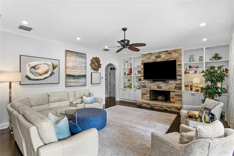 3126 W Oaklyn Avenue Tampa FL 33609
