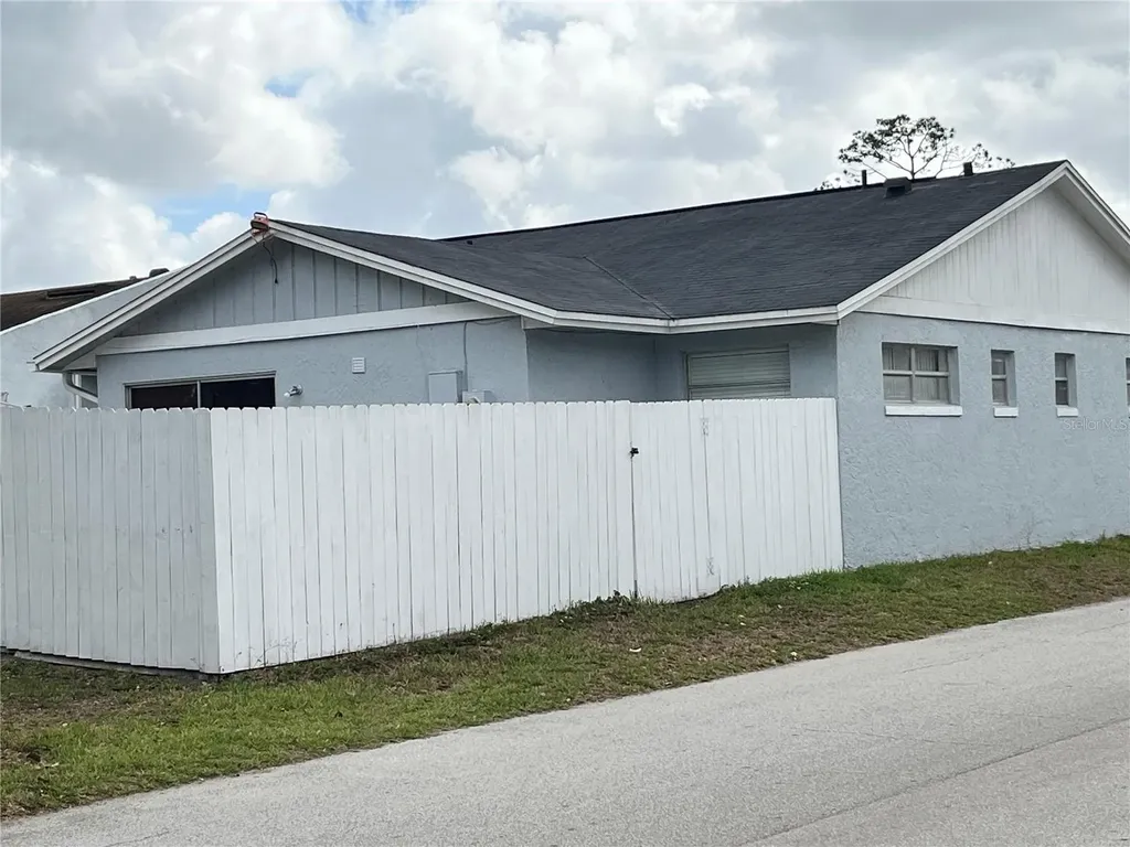 1198 Calanda Avenue Orlando FL 32807