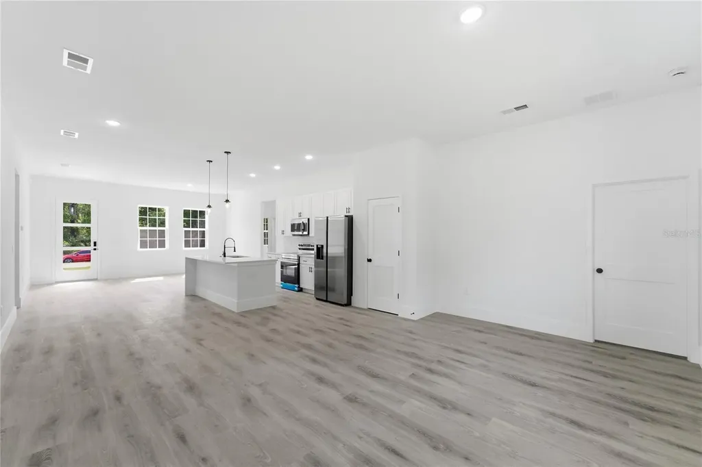 238 E Caldwell Drive Dunnellon FL 34434