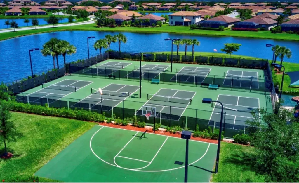 178 Wandering Wetlands Circle Bradenton FL 34212