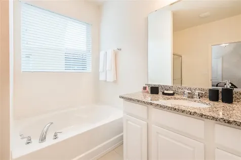 5231 Wildwood Way Davenport FL 33837
