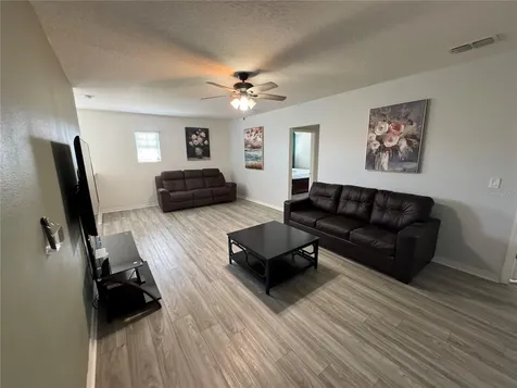 5231 Wildwood Way Davenport FL 33837