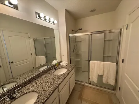 5231 Wildwood Way Davenport FL 33837