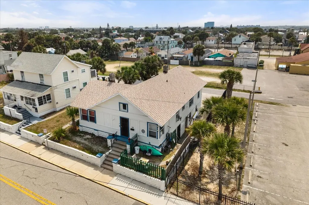 16 S Grandview Avenue Daytona Beach FL 32118
