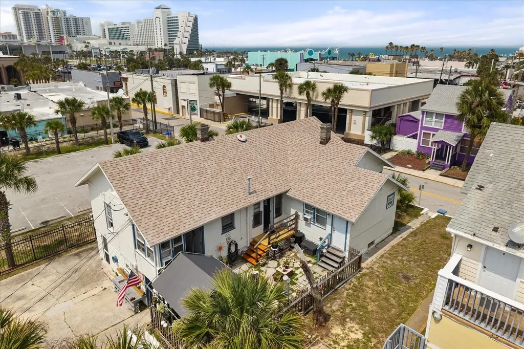 16 S Grandview Avenue Daytona Beach FL 32118