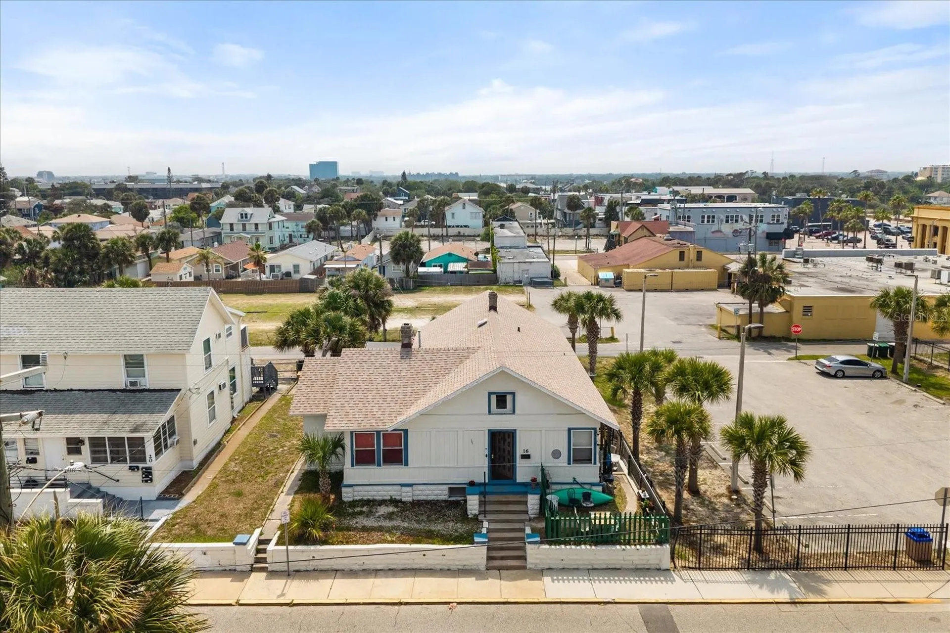 16 S Grandview Avenue Daytona Beach FL 32118