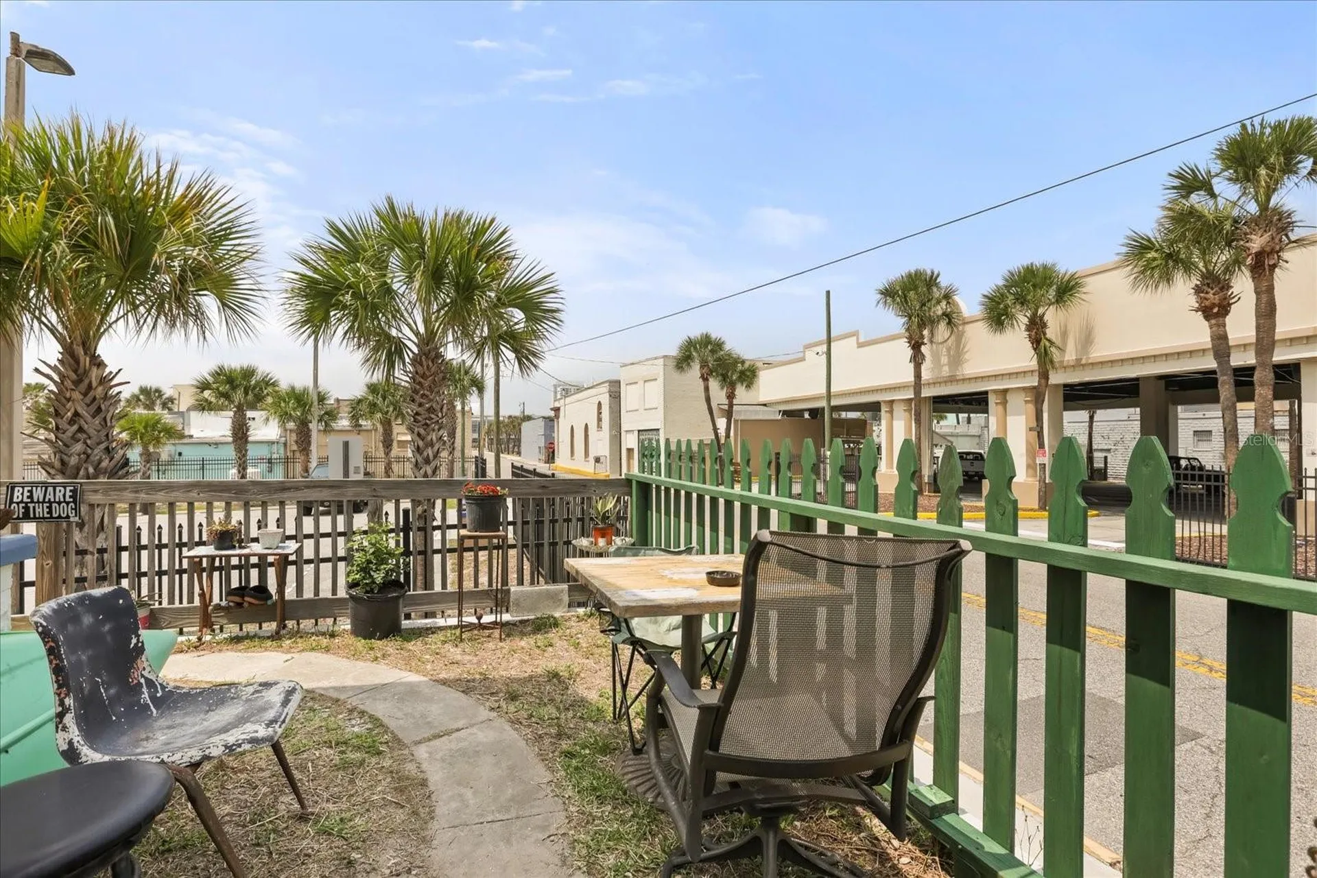 16 S Grandview Avenue Daytona Beach FL 32118
