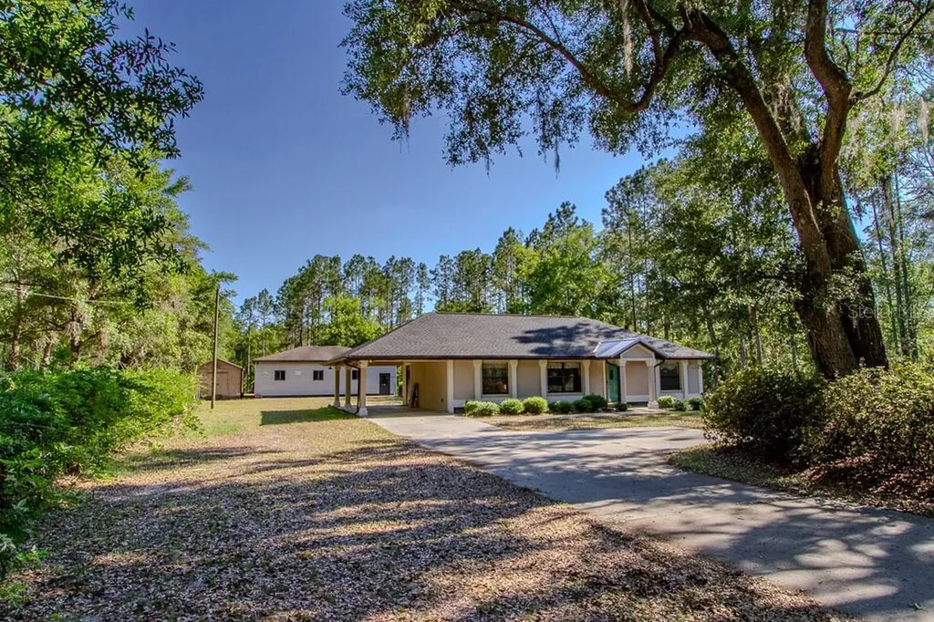 4002 SW County Road 18 Fort White FL 32038