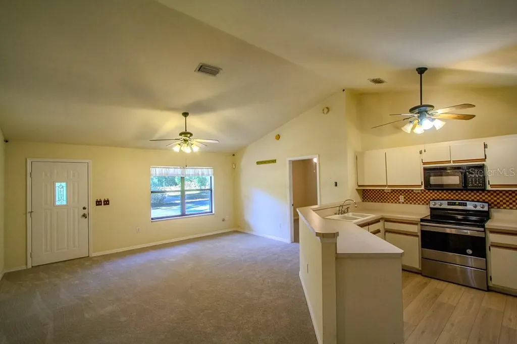 4002 SW County Road 18 Fort White FL 32038