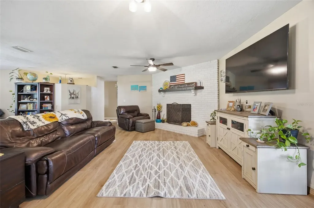 13551 NE 14th Avenue Citra FL 32113