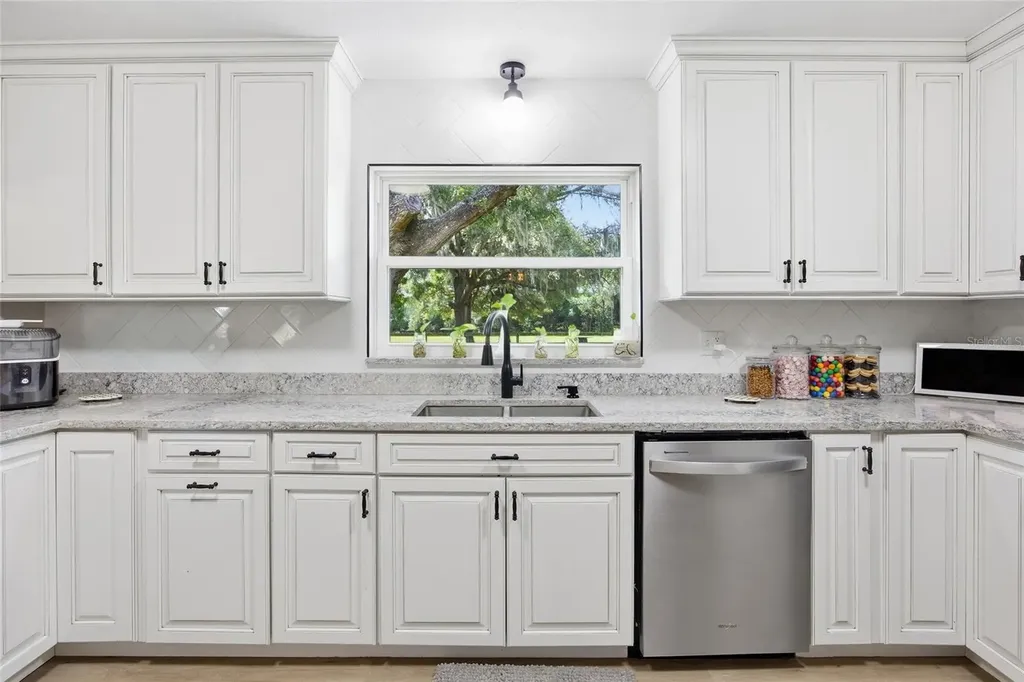 13551 NE 14th Avenue Citra FL 32113
