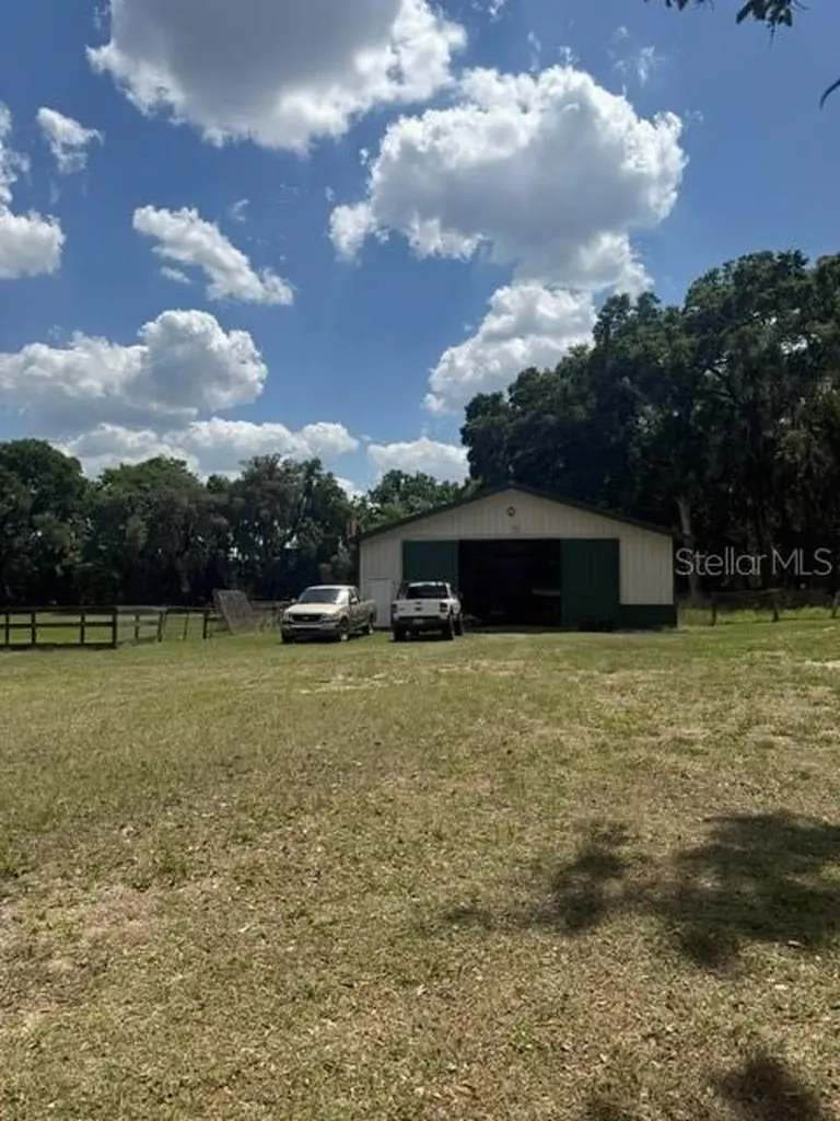 13551 NE 14th Avenue Citra FL 32113