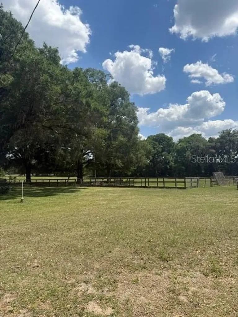 13551 NE 14th Avenue Citra FL 32113
