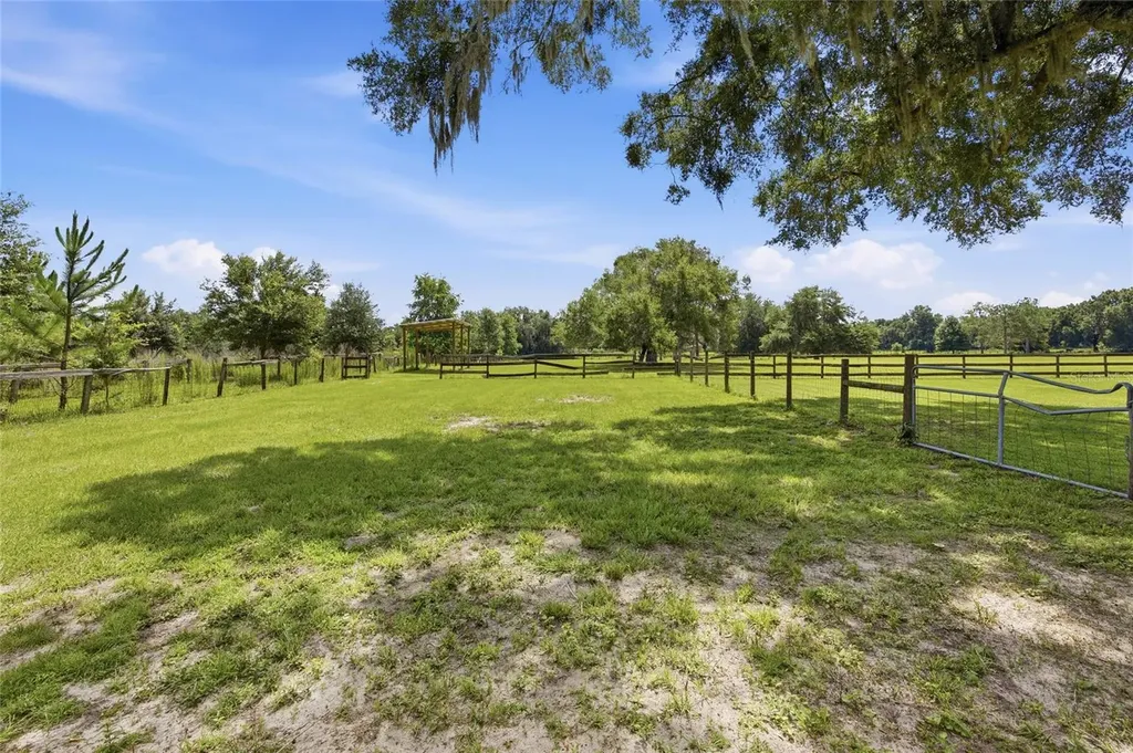 13551 NE 14th Avenue Citra FL 32113